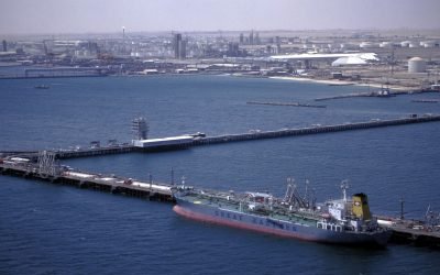 Prețul petrolului, derută totală: 97 sau 130 de dolari? Ce se-ntâmplă