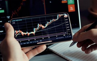Investițiile devin o sursă majoră de anxietate pentru români, în timp ce educația financiară pare să fie cea mai eficientă unealtă pentru a combate stresul legat de bani