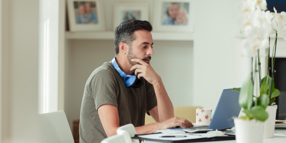 Work from home, din nou la modă: Comisia Europeană reintroduce munca de acasă