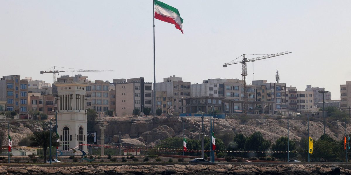 Trump pregătește controlul petrolului iranian pentru a presa China