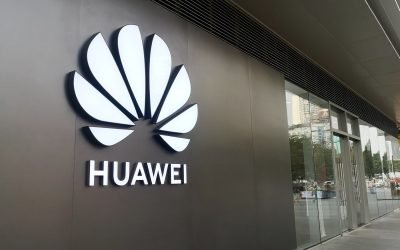 Huawei dă lovitura: Noul telefon pliabil, peste Apple șî Samsung!