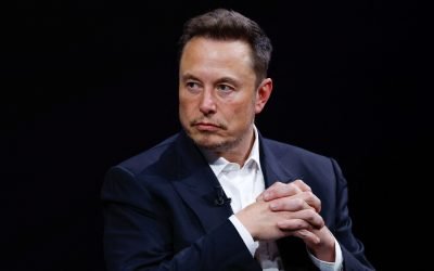ELON Musk VREA SĂ-I DEMITĂ PE ALTMAN ȘI BROCKMAN DE LA OPENAI ELON Musk încearcă să obțină înlăturarea lui SAM ALTMAN din funcția de director executiv (CEO) al OpenAI și a lui GREG BROCKMAN din cea de președinte a companiei de inteligență artificială