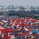 China, cu exporturi în frână: Ce se întâmplă cu economia globală