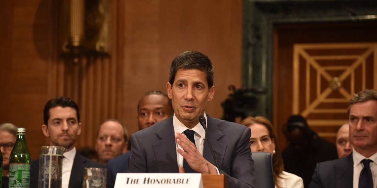 Trump dezminte: N-a cerut reducerea dobânzilor