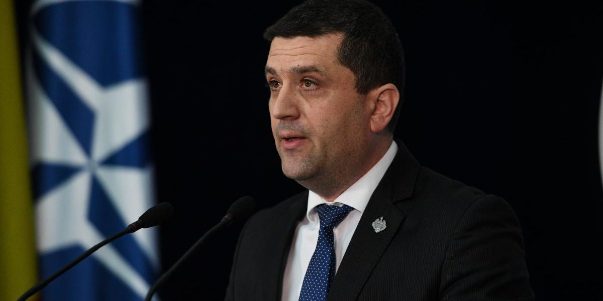 Radu Miruță: România, ferită de rachetele iraniene. Deveselu, scut anti-balistic