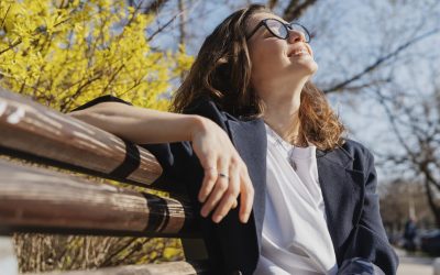 Atenție la soare: Ce riscuri ascunde pielea după iarnă