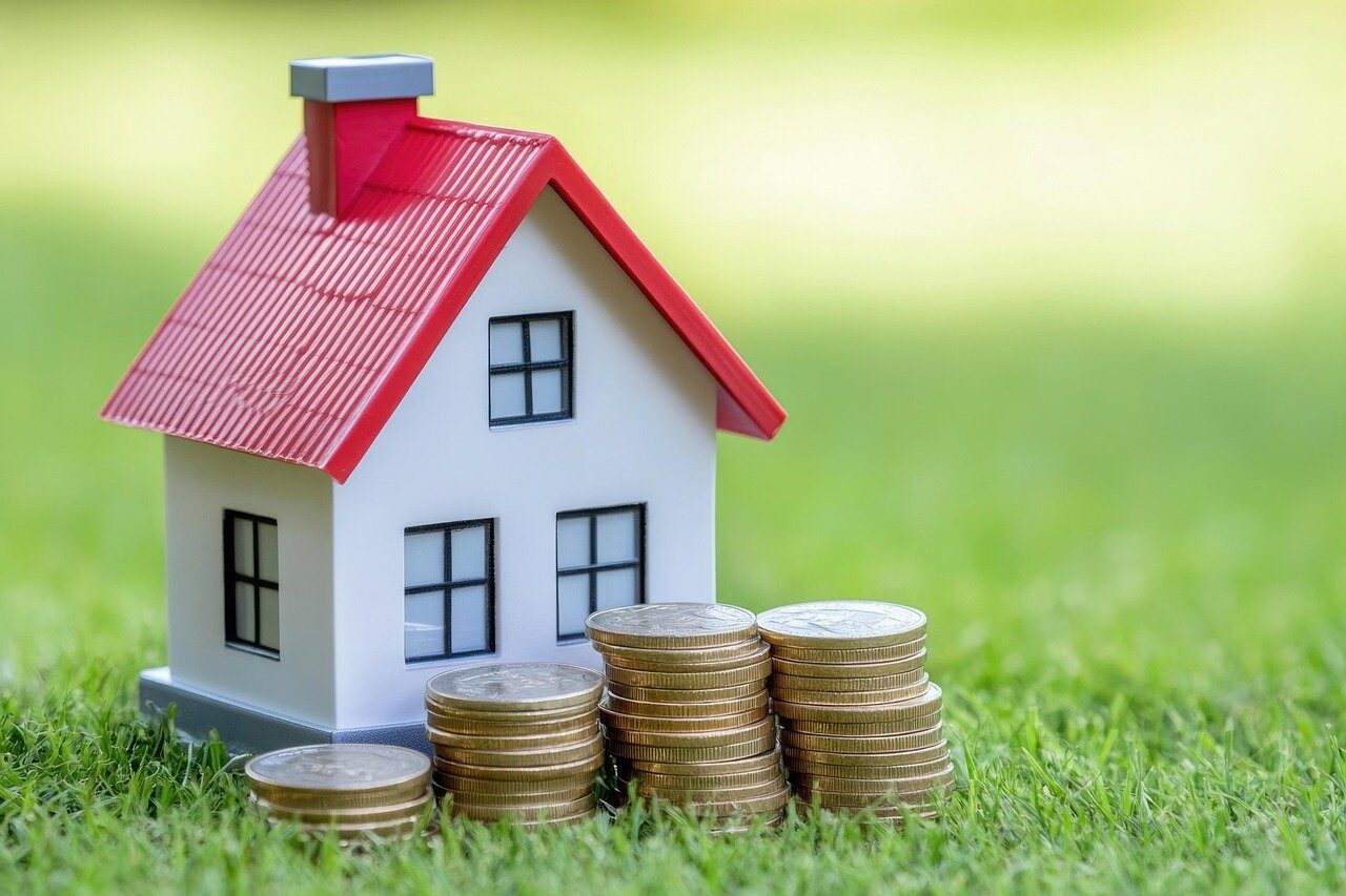 Piața rezidențială din România înregistrează o schimbare semnificativă, în condițiile în care tot mai mulți locuitori din mediul urban optează pentru chirie în detrimentul proprietății