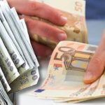 Remiteri. Străinii scot peste 2 miliarde € din România, românii trimit mai mult din străinătate