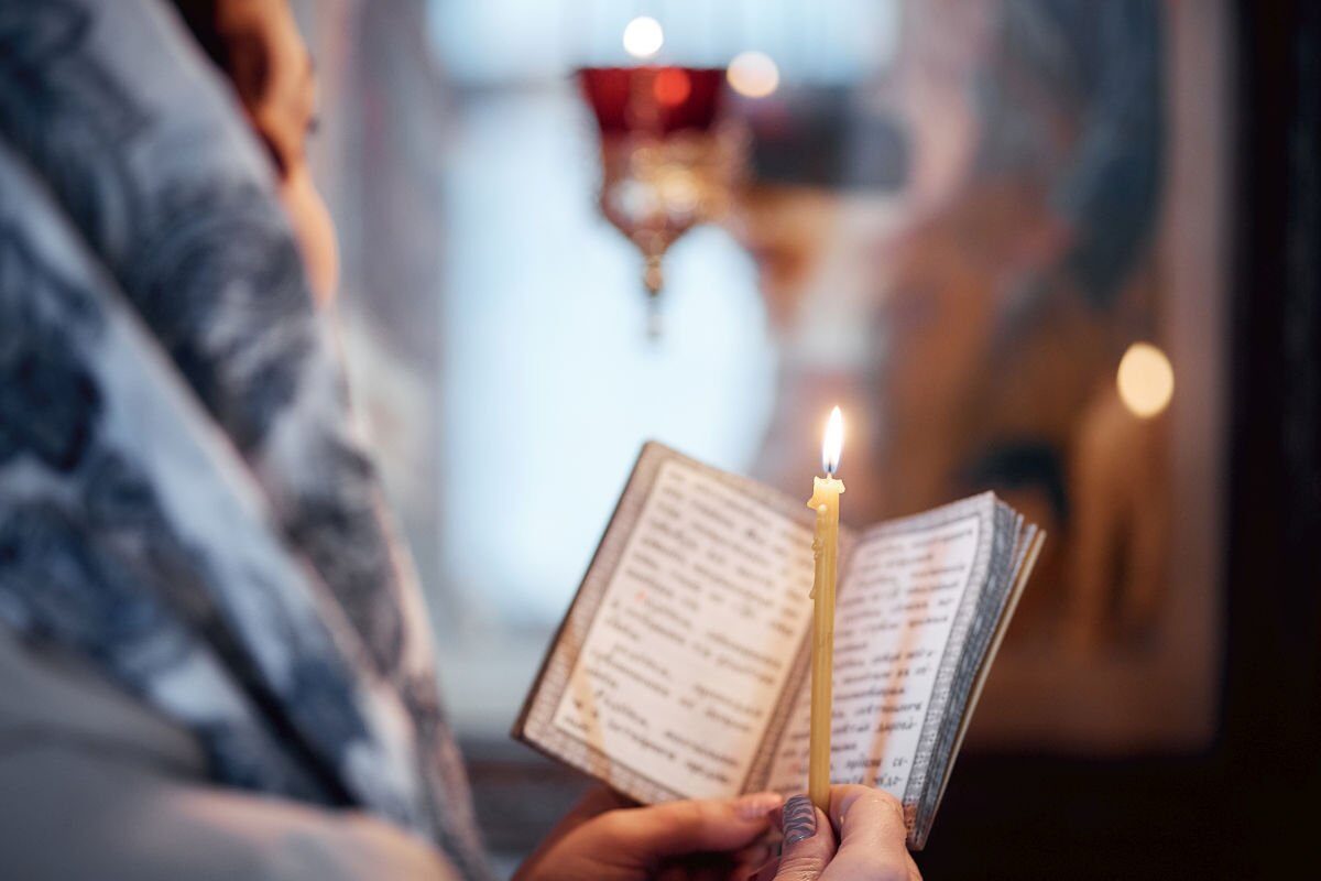 Duminica Floriilor, sărbătoare cunoscută pentru ritualurile religioase și simbolistica spirituală, devine și ocazia pentru credincioși de a se conecta prin rugăciune cu divinitatea