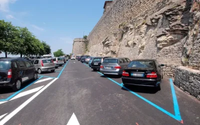 Conflict pentru un loc de parcare într-un oraș mic din San Marino s-a soldat cu incendii și blessuri Un incident violent petrecut în centrul orașului San Marino a avut loc în timpul zilei de Paște, după o dispută pentru un loc de parcare