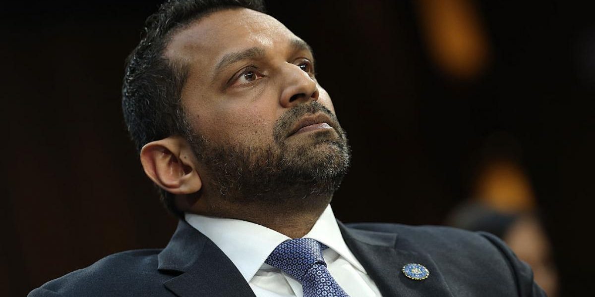 Șeful FBI, Kash Patel, dă în judecată The Atlantic: A cerut o sumă uriașă