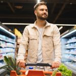 Magazine deschise de Paște 2026: programul supermarketurilor din România