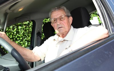 Uniunea Europeană a adoptat o reglementare care schimbă radical regulile pentru șoferii în vârstă, eliminând obligativitatea unor examene generale și lăsând decizia privind valabilitatea permisului în sarcina statelor membre