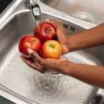 Cele mai murdare fructe și legume din supermarket, studiu ȘOC după 2026