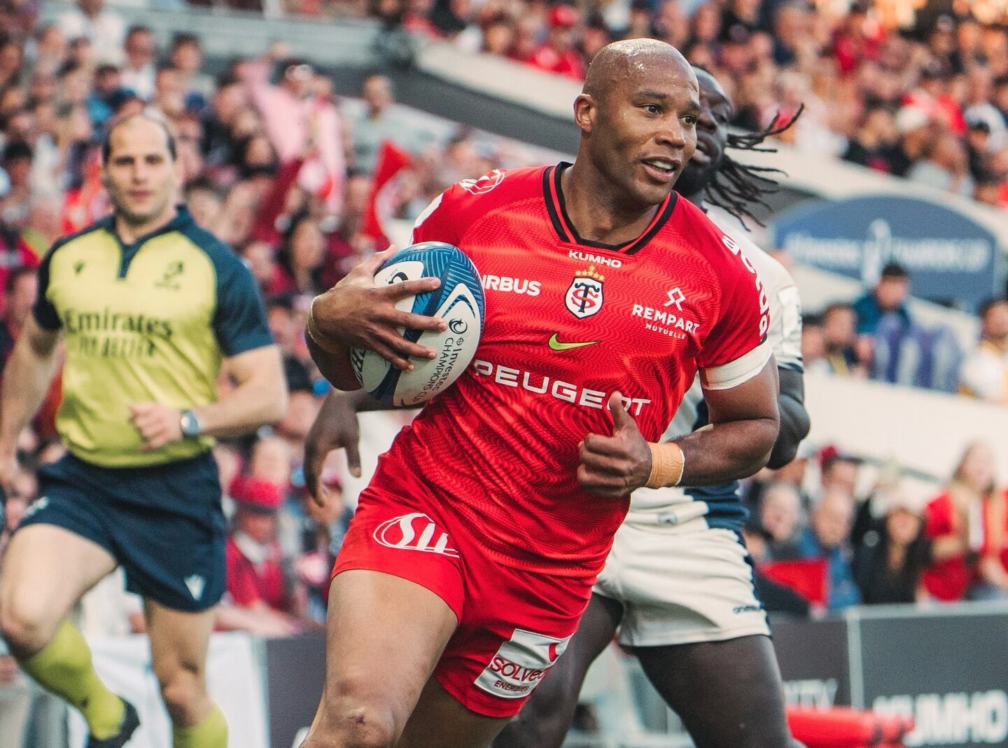 Cel mai titrat club din istoria rugby-ului din Franța, Stade Toulousain, va organiza un stagiu de pregătire la București în perioada 12-14 iunie, pe terenul din Parcul Copilului