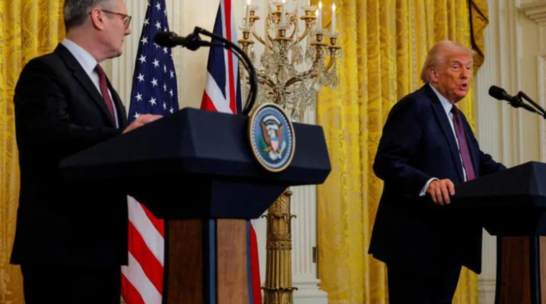 Marea Britanie: Starmer critică BLOCADA SUA în Ormuz. Soluția? Redeschiderea strâmtorii!