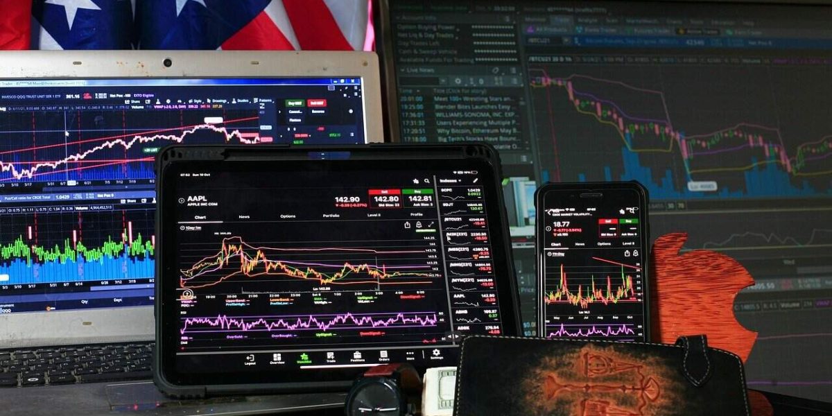 Prăbușire spectaculoasă: Prețul țițeiului a scăzut cu 15% după armistițiul SUA-Iran