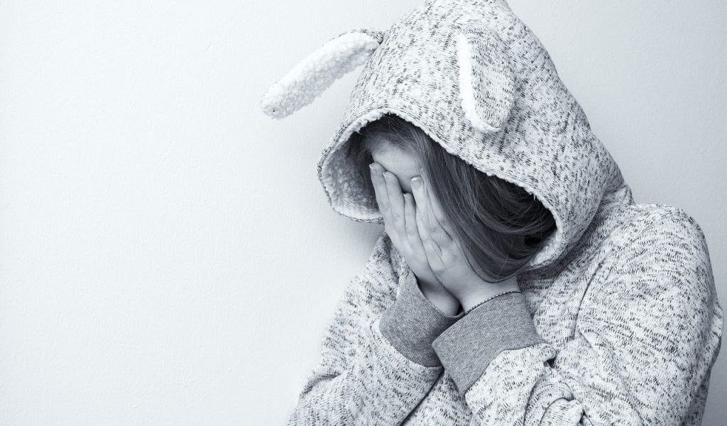 Atacul de panică: Criză mintală sau furtună post-epuizare