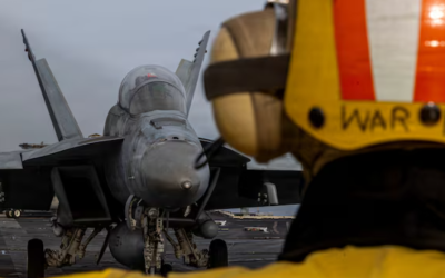 Președintele american Donald Trump și Israelul au intensificat presiunile asupra Iranului pentru redeschiderea Strâmtorii Ormuz, un punct strategic crucial pentru traficul global de petrol și gaze naturale