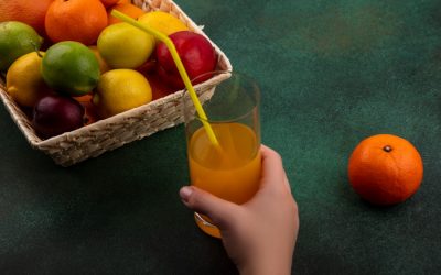 Sucul de fructe îți crește glicemia? Adevărul spus de specialiști