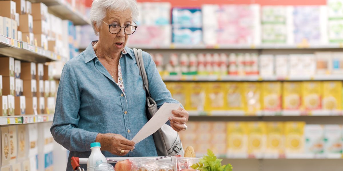 Piețe goale și prețuri mai mici: Vânzătorii se luptă cu lipsa clienților