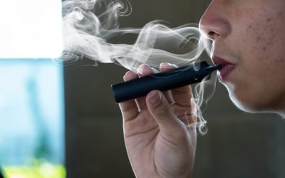 O analiză științifică de amploare sugerează riscuri serioase legate de efectele pe termen lung ale țigărilor electronice, în special asupra sănătății