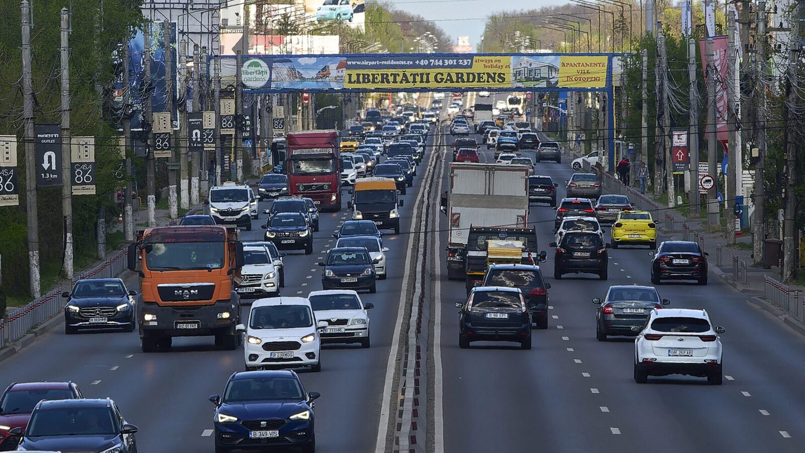 Luminile de zi, OBLIGATORII din 2026: Schimbare MARE în Codul Rutier