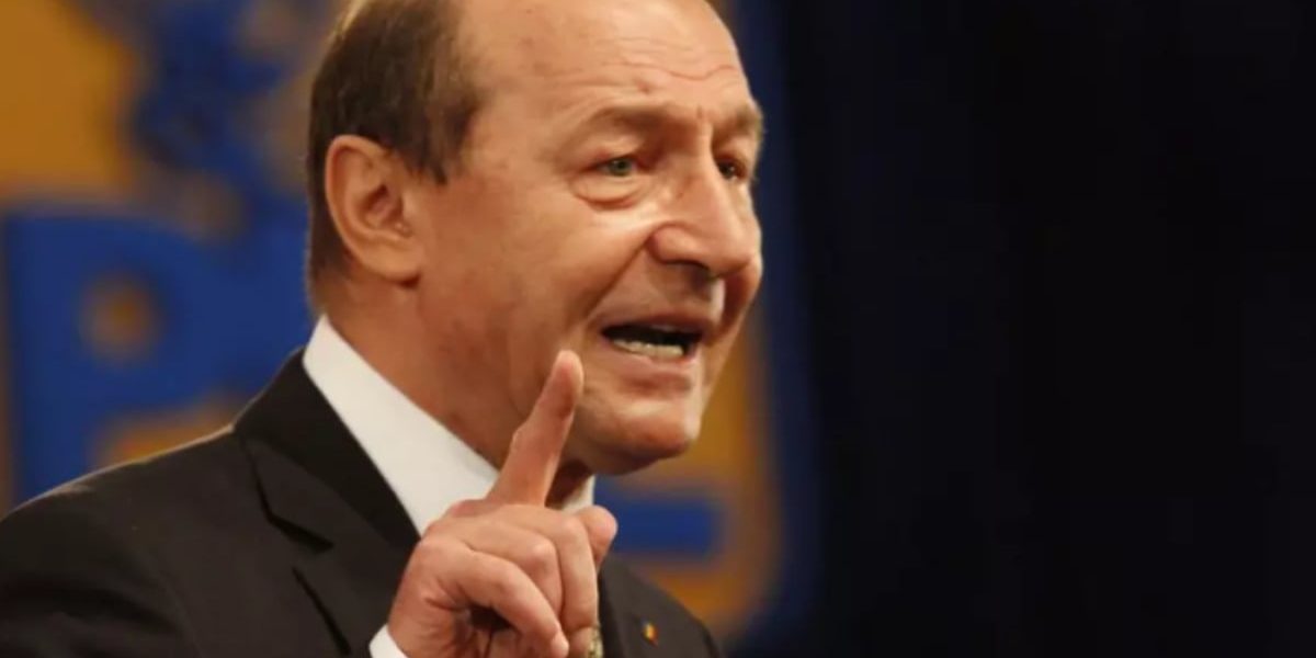 Fostul președinte Traian Băsescu atrage atenția asupra riscurilor intervențiilor asupra prețurilor carburanților, recomandând măsuri de raționalizare pentru evitarea unei crize majore în domeniul energetic