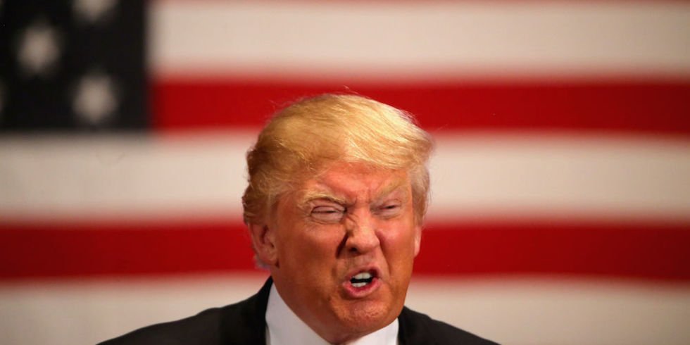 Președintele SUA, Donald Trump, a continuat să își accentueze tonul amenințător față de Iran, printr-un mesaj publicat pe rețeaua sa de socializare Truth Social, în care anunță că marți va fi „Ziua Centralelor Electrice” și „Ziua Podurilor” în Iran, într-una singură