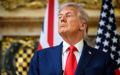 Trump: SUA blochează strâmtoarea Ormuz, dar negocierile cu Iranul „merg bine”