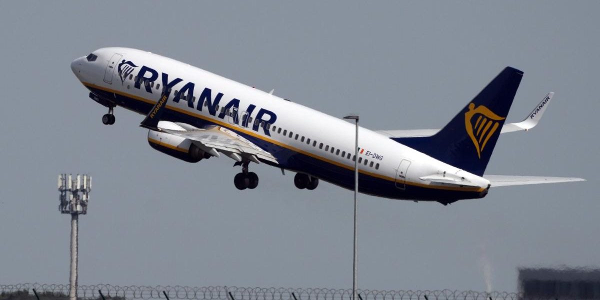 Avion Ryanair, Zbor spre Maroc fără pasageri: Polițiștii, în concediu medical
