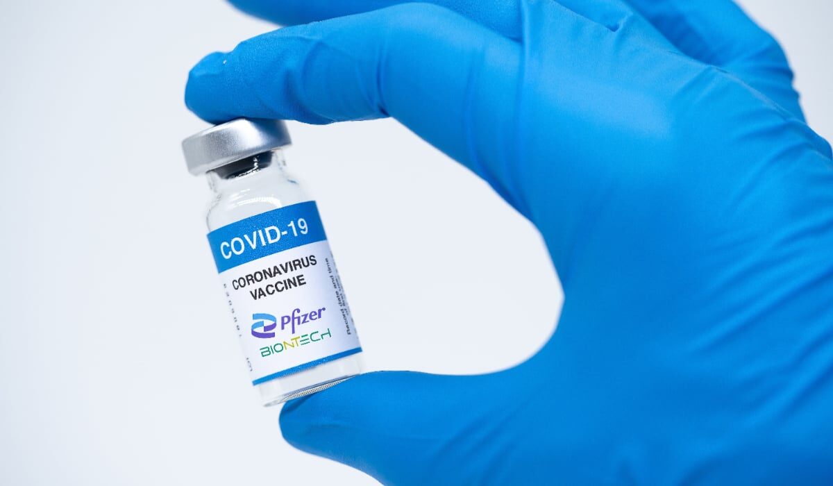 România trebuie să plătească 600 de milioane de euro către Pfizer, decizie luată de o instanță belgiană în 2026, după pierderea procesului privind vaccinurile anti-COVID