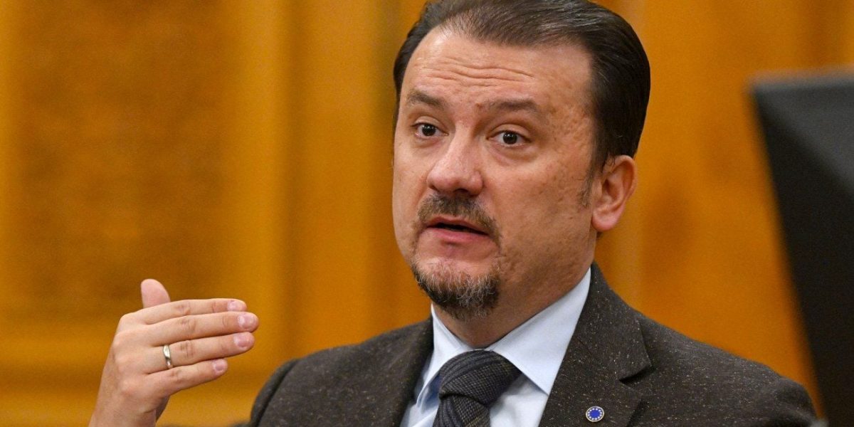 CNA anunță când se oprește emisia Realitatea Plus, Jucan: interzicerea e și online