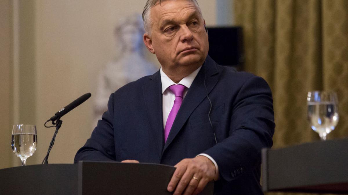 Ungaria a dislocat armata pentru protejarea gazoductului de la granița cu Serbia Ungaria a plasat ieri conductele de gaz care traversează granița cu Serbia sub protecția armatei, decizie anunțată oficial de premierul Viktor Orban