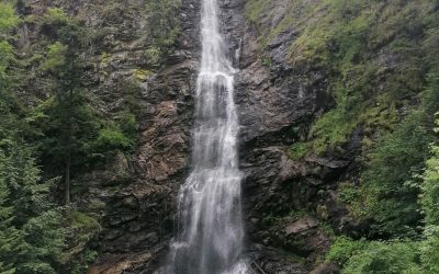 Weekendul aceasta, pentru cei dornici de o evadare din aglomerația urbană, o destinație din România promite o experiență de neuitat: Mălaia, o bijuterie ascunsă în județul Vâlcea