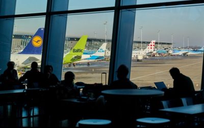 Avionul, pe butuci: Scumpiri și anulări de zboruri în Europa din cauza crizei de kerosen