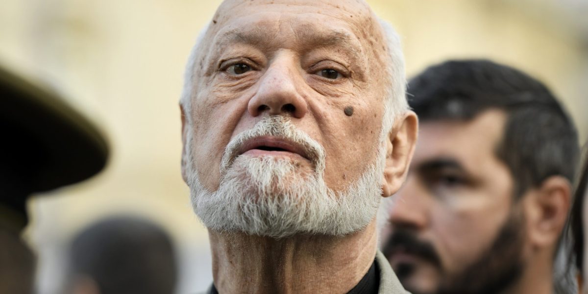 Gelu Voican Voiculescu, proces cu fiica: Conac vândut fictiv pentru a scăpa de RAPPS