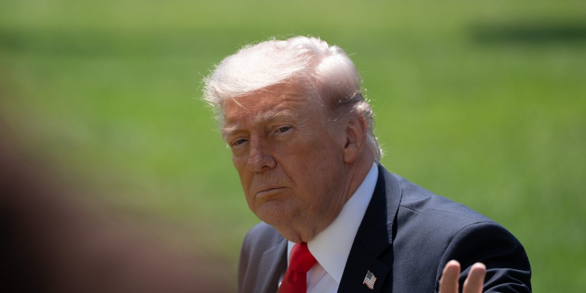 Trump, decizie SURPRIZĂ: Anulează atacul împotriva Iranului, la cererea Golfului