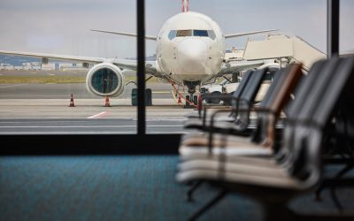 Companiile aeriene schimbă regulile: taxe mai mari, despăgubiri mai mici
