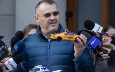 Ghinea (USR): Grindeanu fuge când „arde blocul”, apoi ceartă pompierii