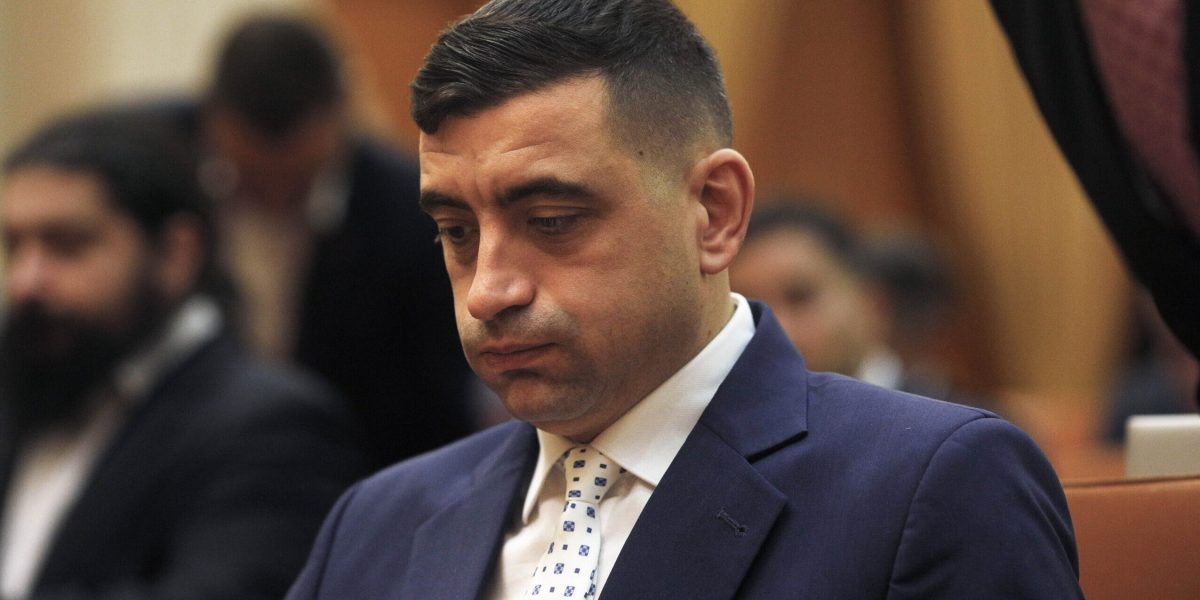 Voiculescu, atac la Simion: AUR a ajutat PSD să blocheze „curățenia”