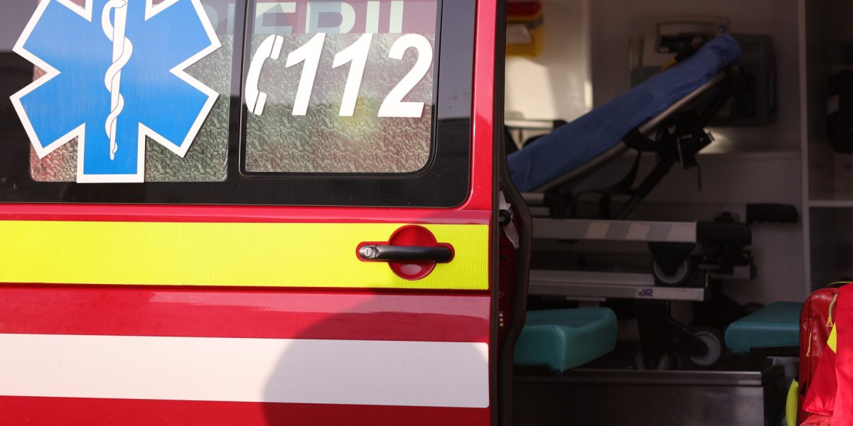 Copil de 1 an, mort după cădere într-o piscină la bunici, Dolj