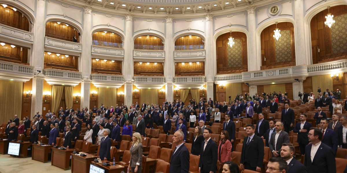 Ucraina analizează criza din România: Poate București prelua rolul lui Viktor Orban