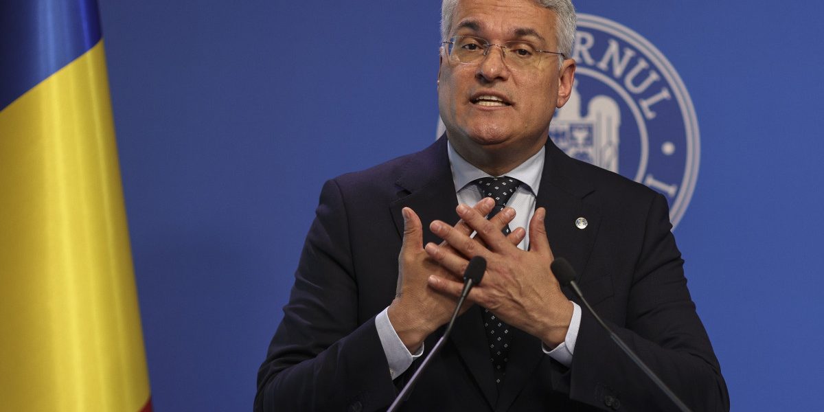 Pîslaru, furios după salarizare: „Sunt ţap ispăşitor!”