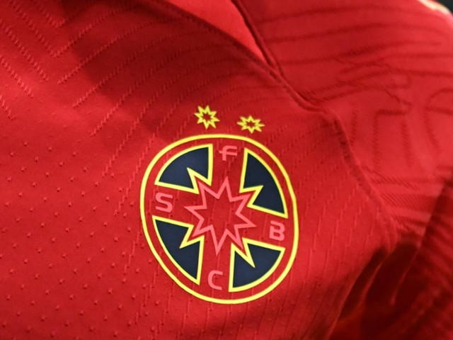 Out din lotul FCSB, fotbalist cu ofertă pe masă: Pleacă rapid?