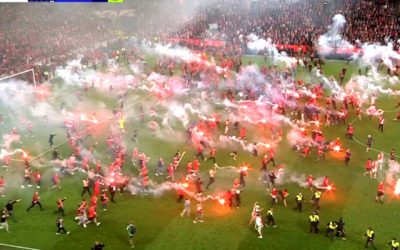 Haos total la derby-ul Slavia – Sparta: meci anulat în minutul 90+7, jucător lovit