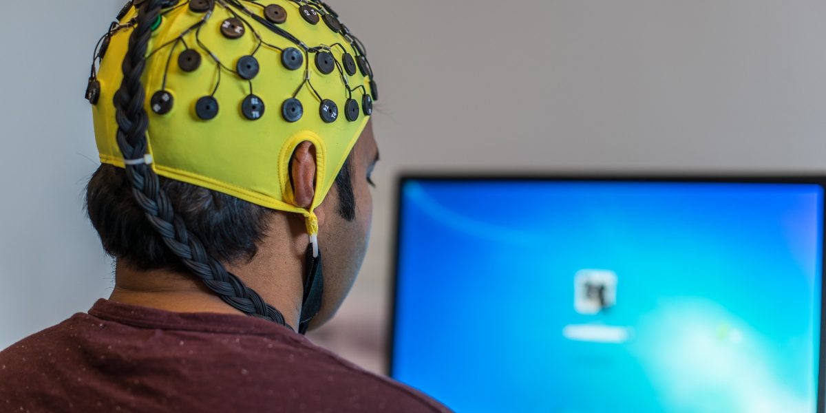 American angajat de China: Dezvoltă interfața creier-computer pentru armată