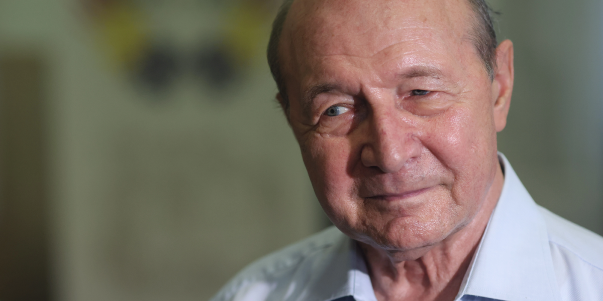 Băsescu, despre premier: E „copilărie” cu un neangajat politic