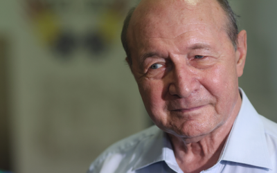 Băsescu, despre premier: E „copilărie” cu un neangajat politic