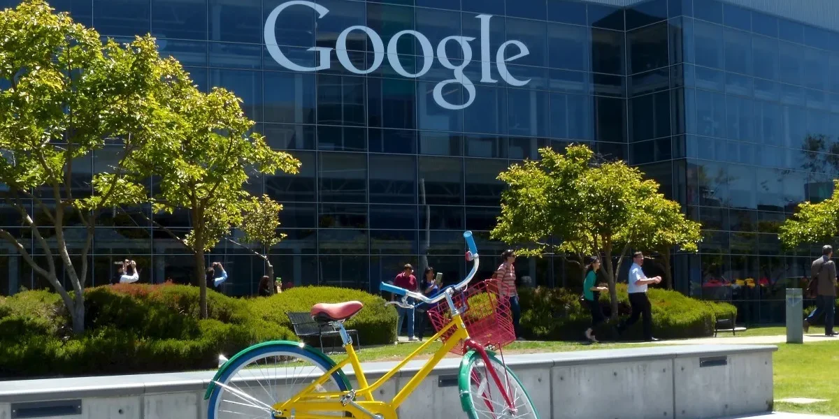 Angajat Google, acuzat în SUA: Ce acuzații grave i se aduc